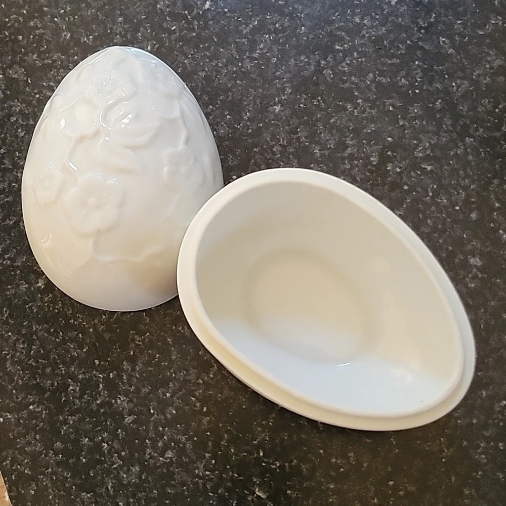 Limoges Figurine Porcelain Cherry Blossom Easter Egg Trinket White Embossed Box
